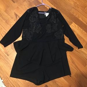 Plus Size Floral Applique Peplum Romper